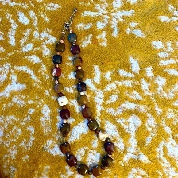 Semi precious square, earth tone stone necklace NWOT - Picture 1 of 3